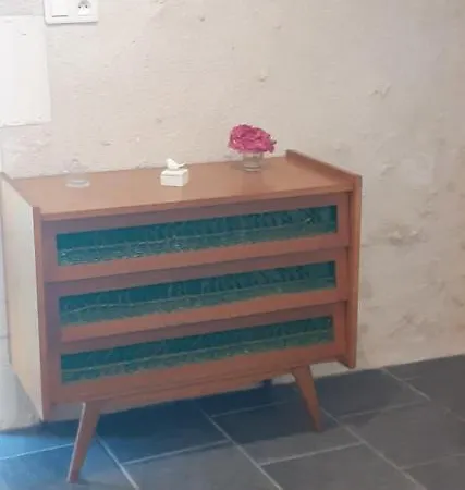 D'hotes La Grange فندق مبيت وإفطار